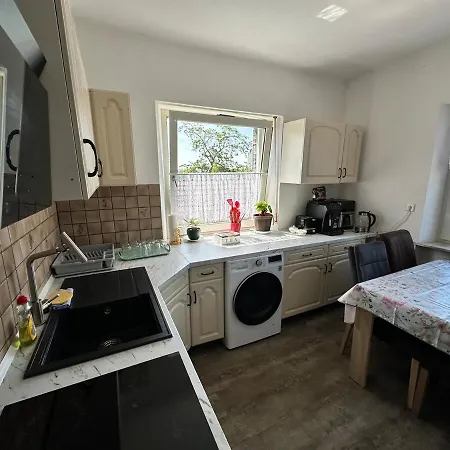 Double And Shared Bathroom Appartement