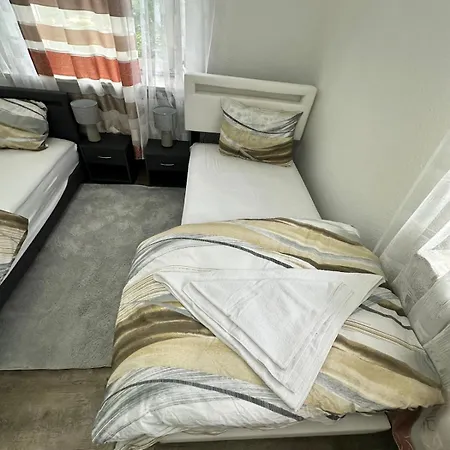 Apartman Double And Shared Bathroom